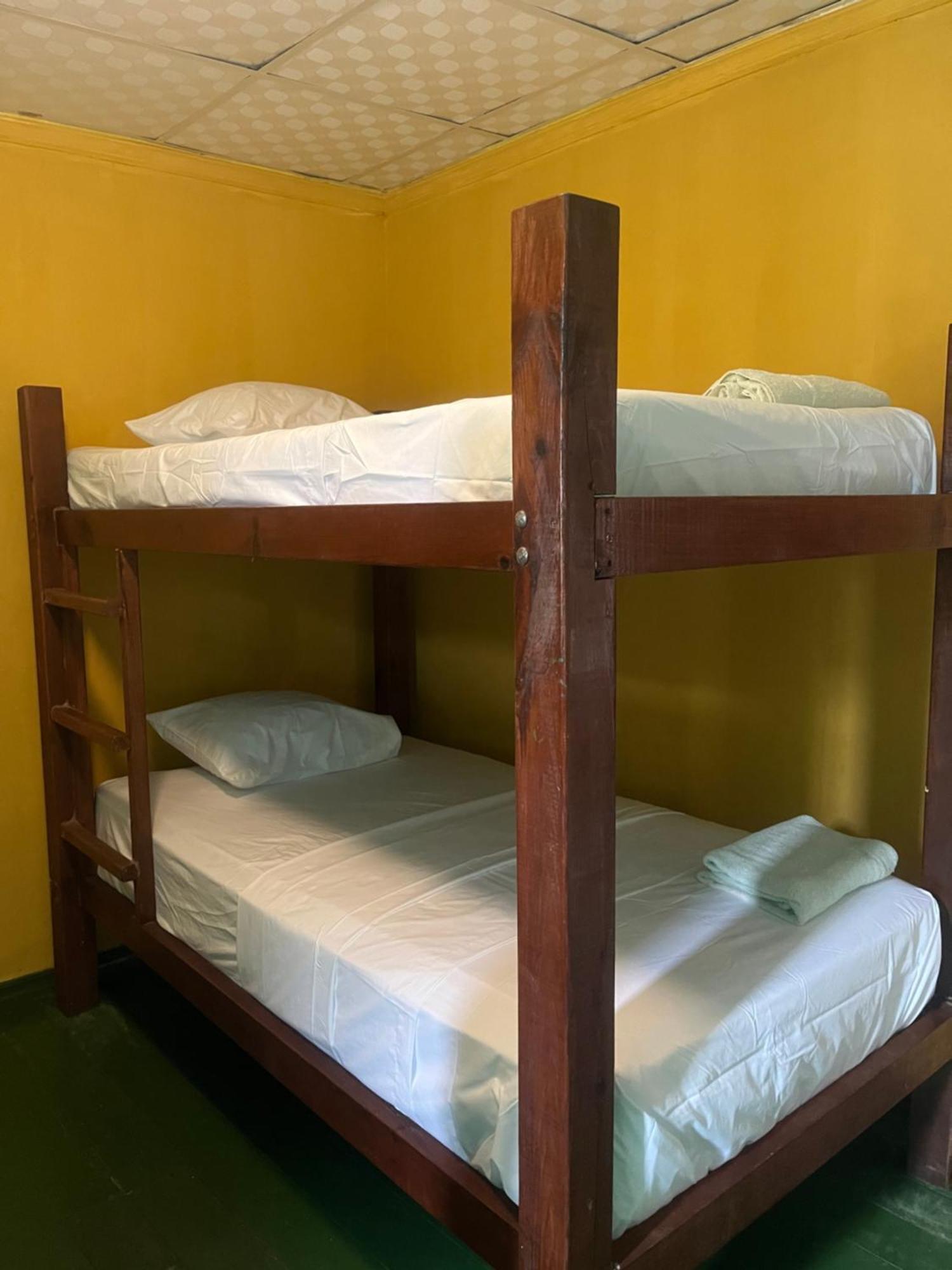 Hostal Cay Bastimentos Exteriör bild