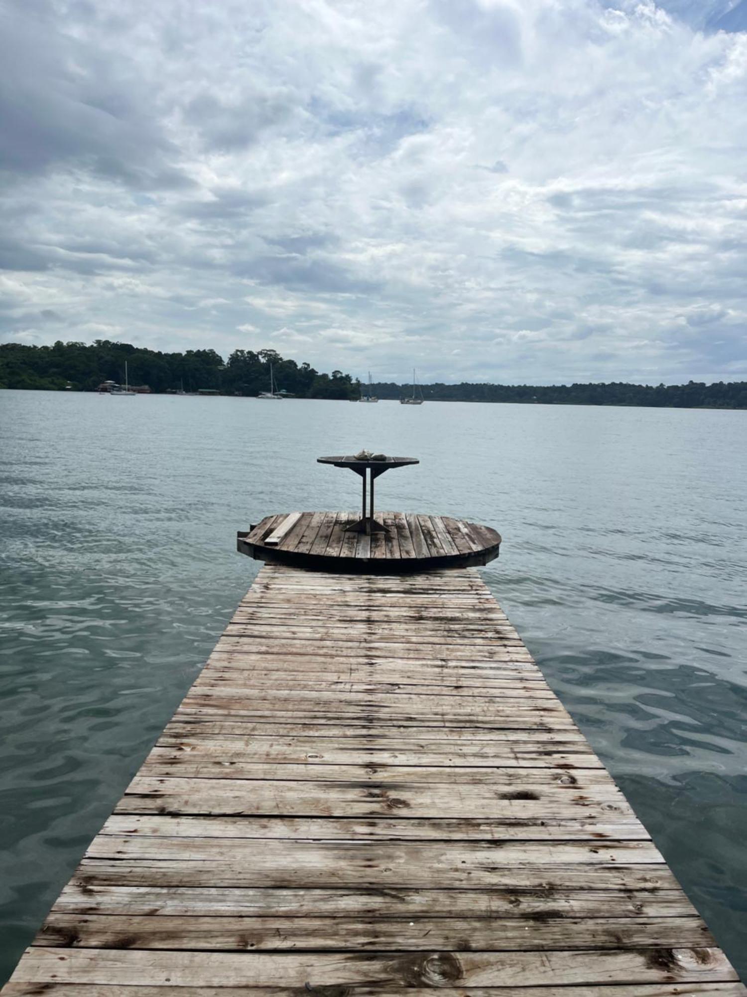 Hostal Cay Bastimentos Exteriör bild