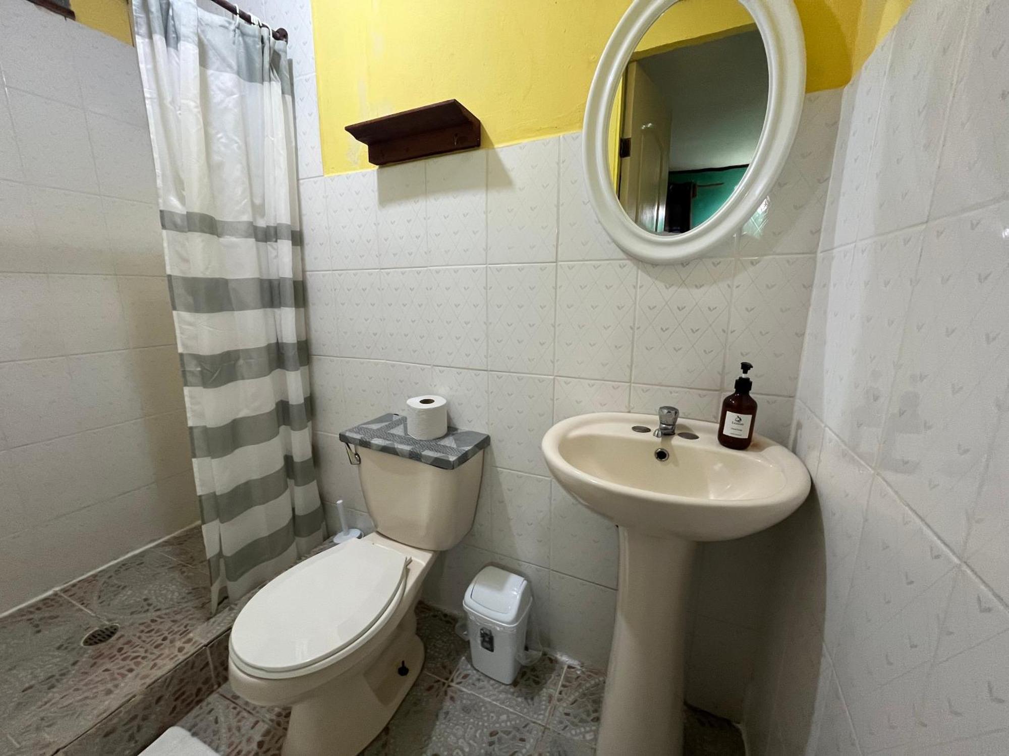 Hostal Cay Bastimentos Exteriör bild