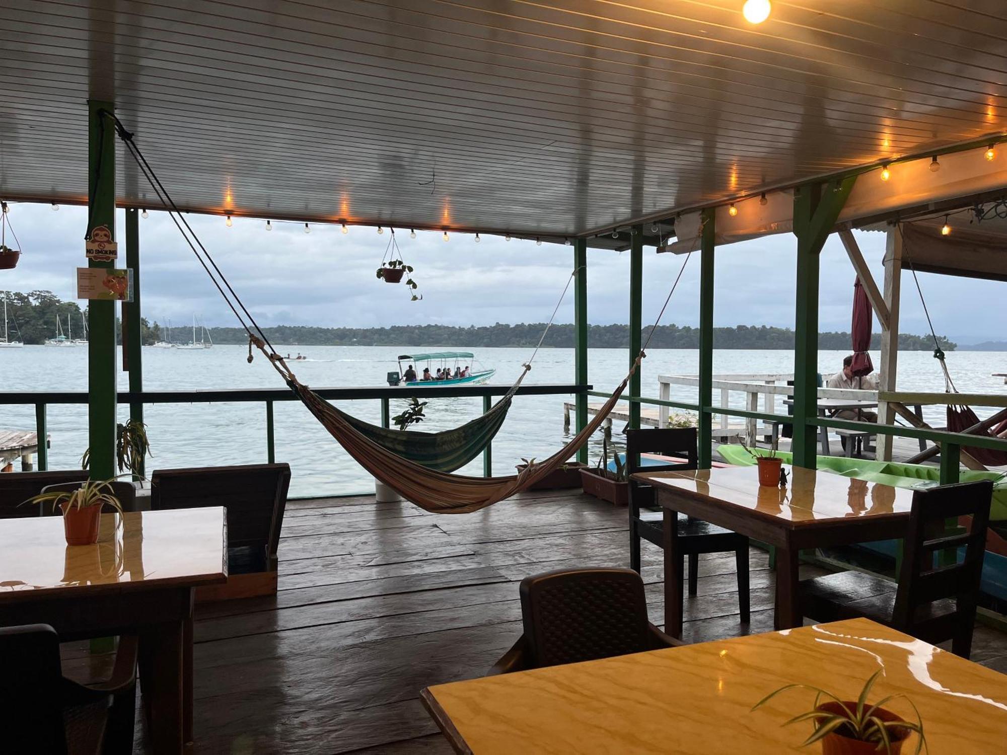 Hostal Cay Bastimentos Exteriör bild