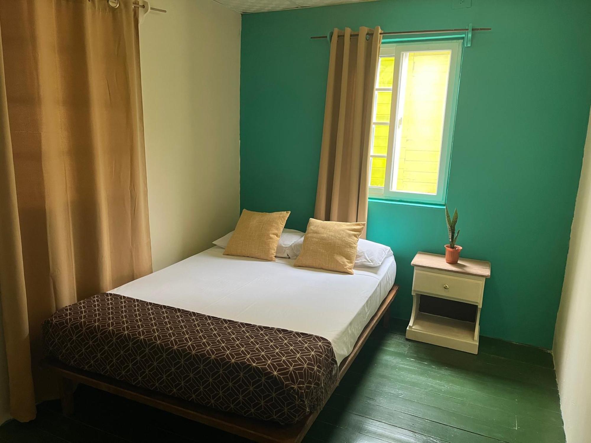 Hostal Cay Bastimentos Exteriör bild